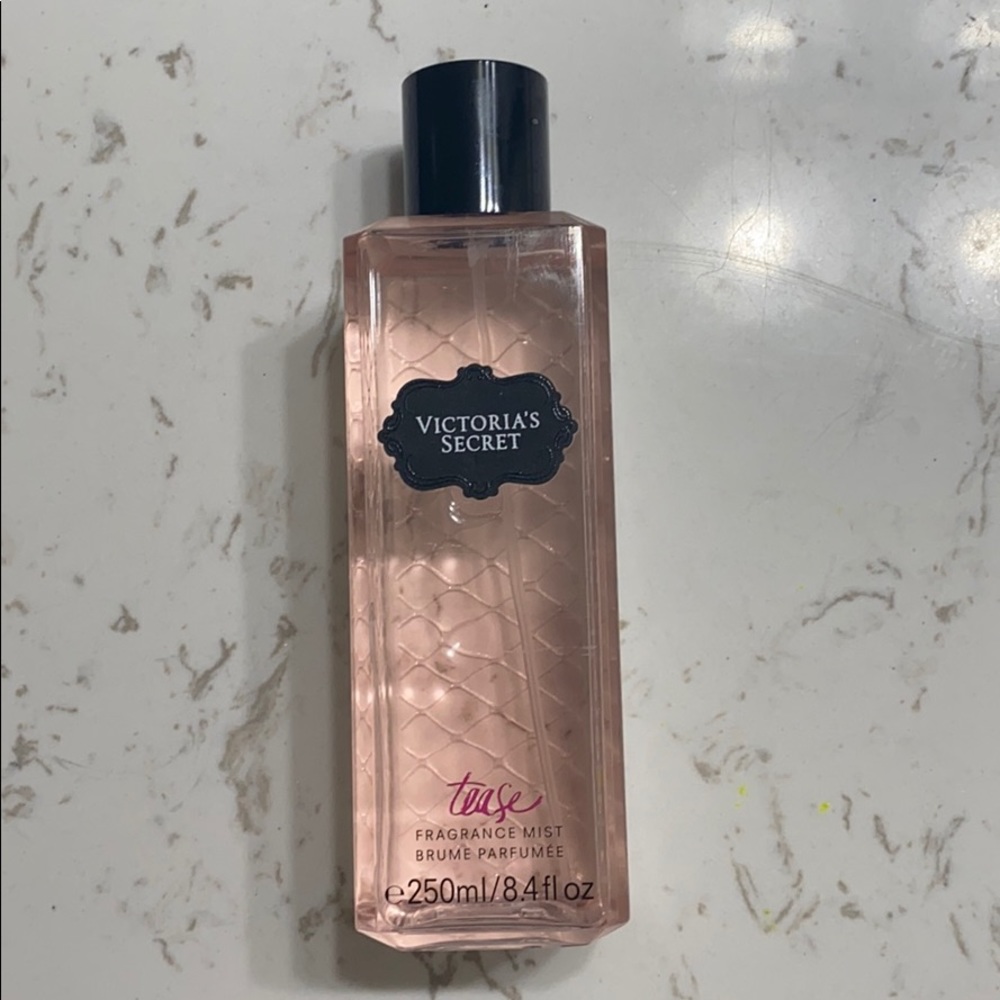 Victoria’s Secret tease fragrance mist